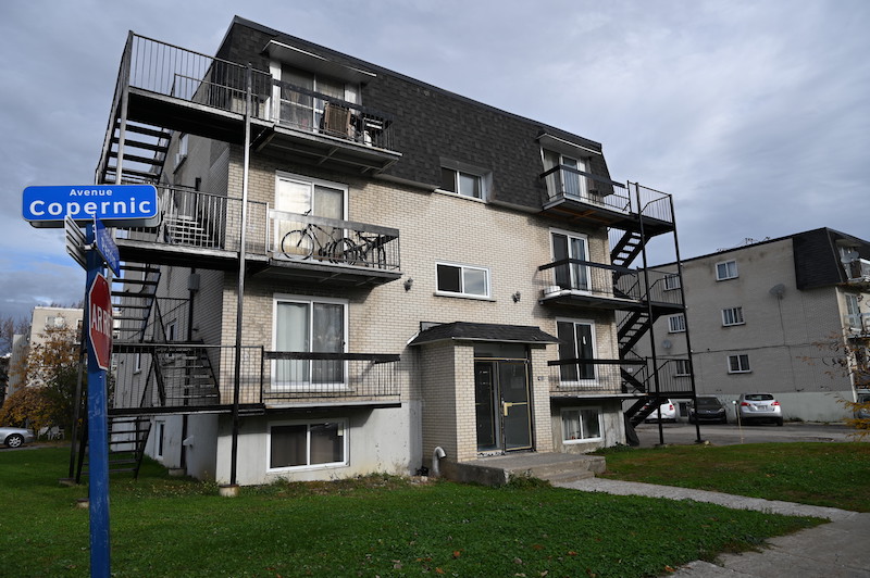 gallery-photo